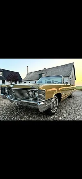 Chrysler Imperial 1968 photo 2