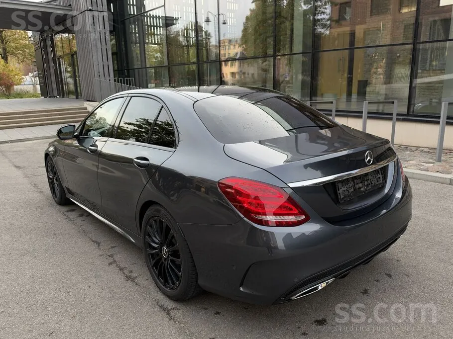 Mercedes-Benz C220 2016 photo 3