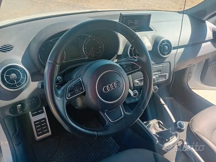 Audi A1 2015 photo 5