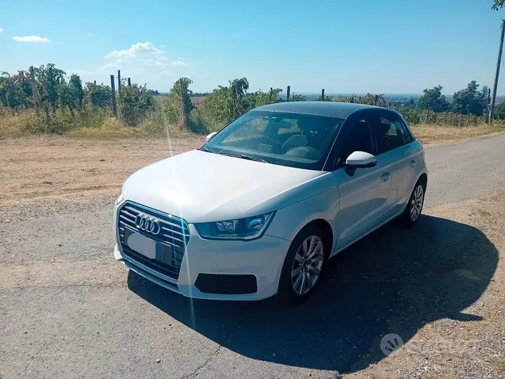 Audi A1 2015 photo 2