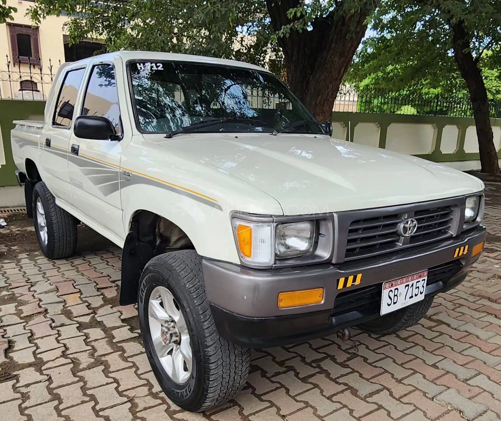 Toyota Hilux