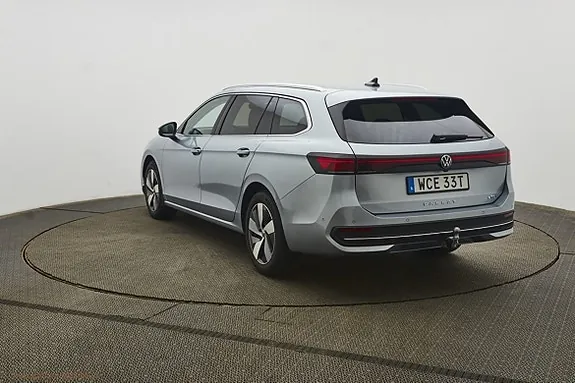 Volkswagen Passat 2025 photo 2