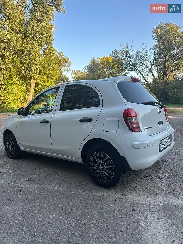 Nissan Micra 2015 photo 4