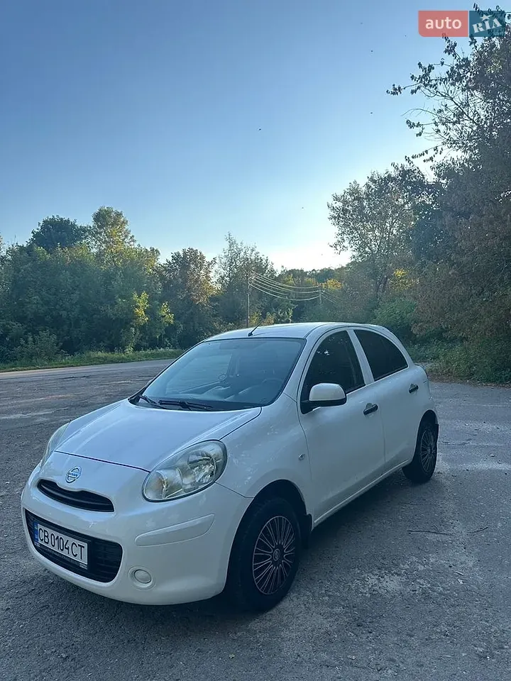 Nissan Micra 2015 photo 2