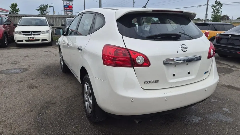 Nissan Rogue 2011 photo 3