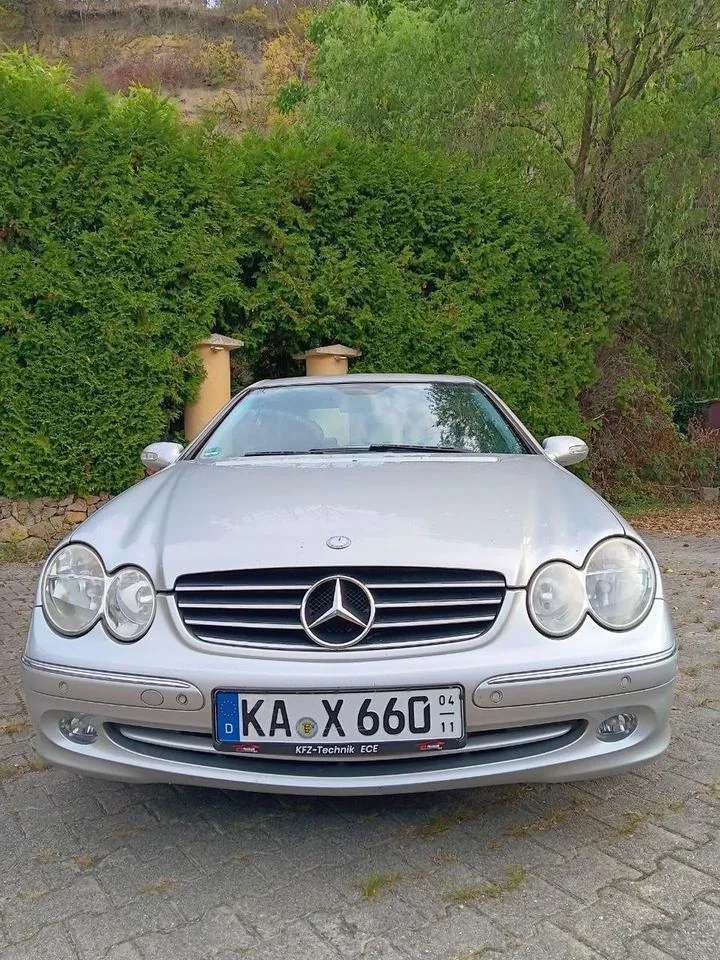 Mercedes-Benz 320