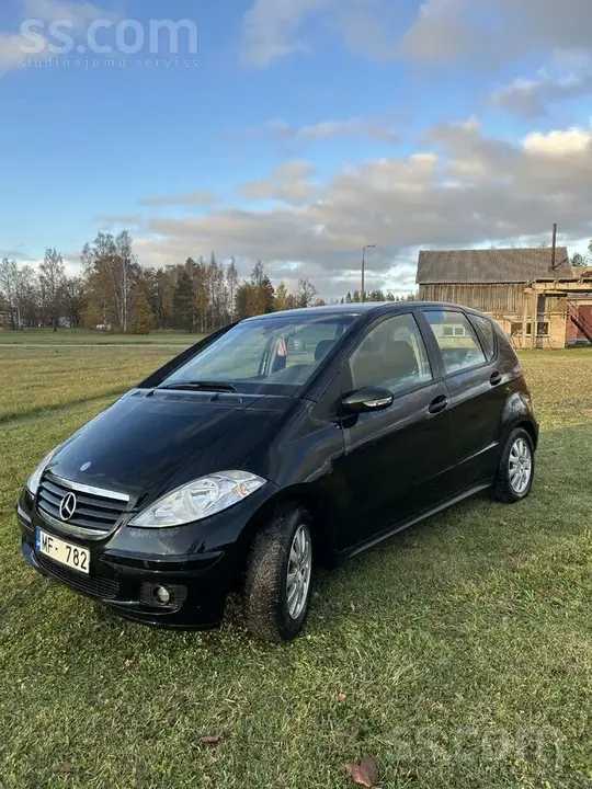 Mercedes-Benz A 180