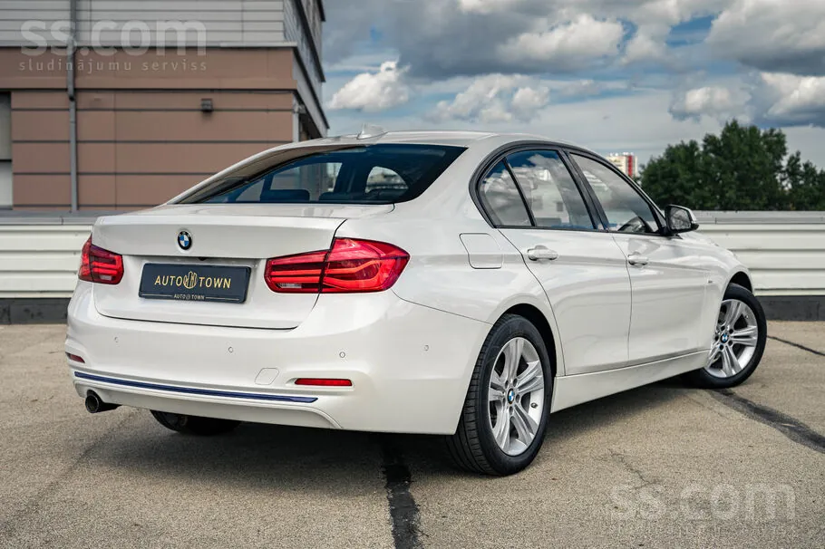 BMW 318D 2015 photo 5