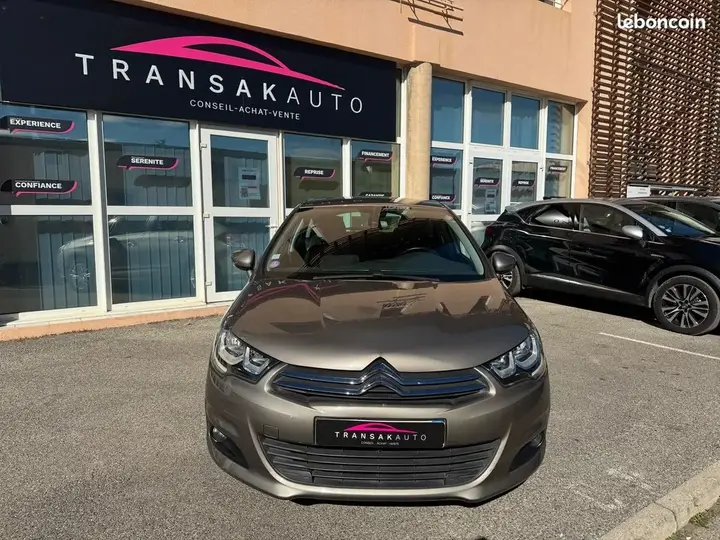 Citroen C4 2015 photo 2
