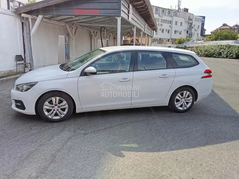 Peugeot 308 2020 photo 4