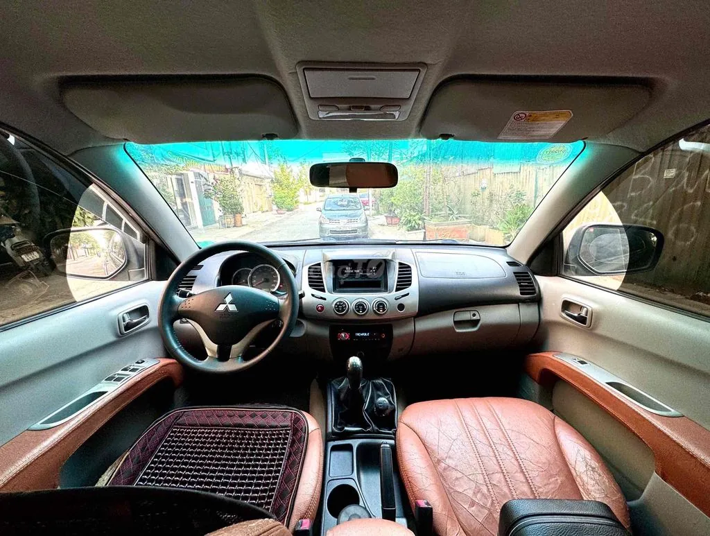 Mitsubishi Triton 2011 photo 5
