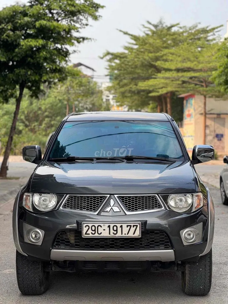 Mitsubishi Triton