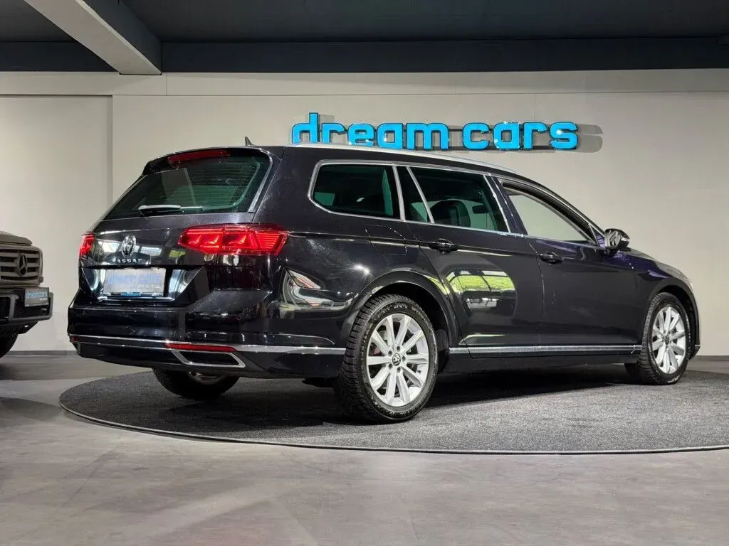 Volkswagen Passat 2020 photo 2