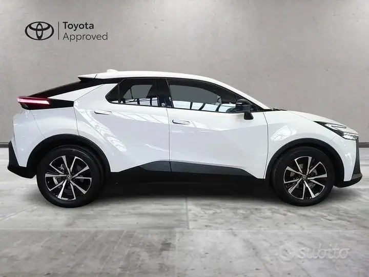 Toyota C-Hr 2024 photo 4