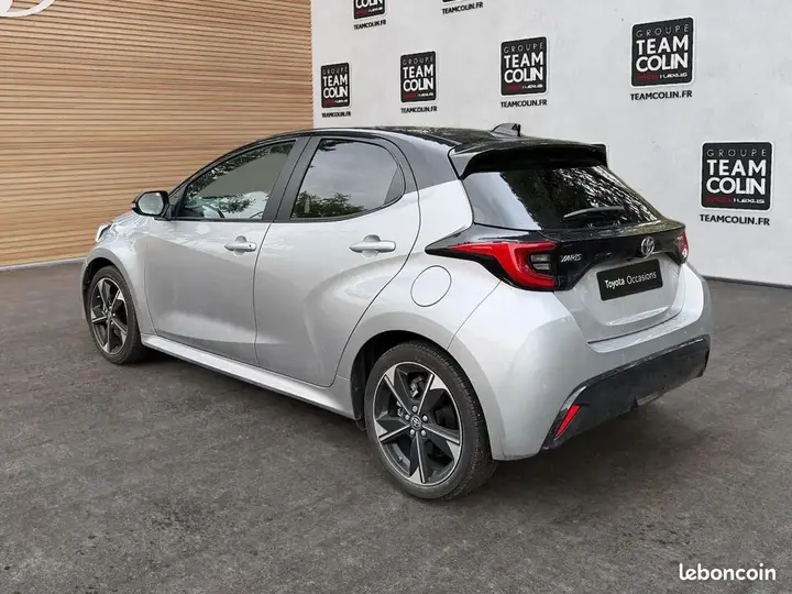 Toyota Yaris 2024 photo 3