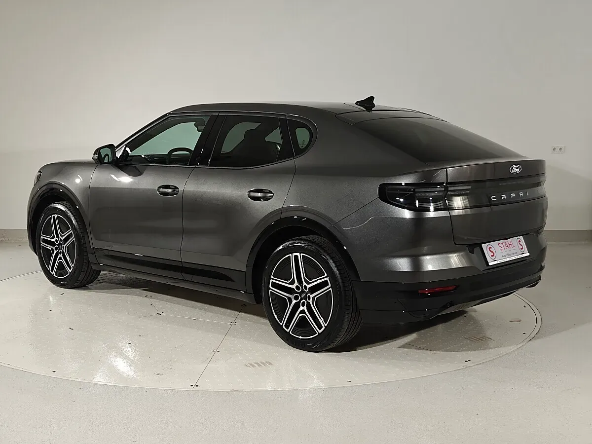 Ford Capri 2026 photo 3