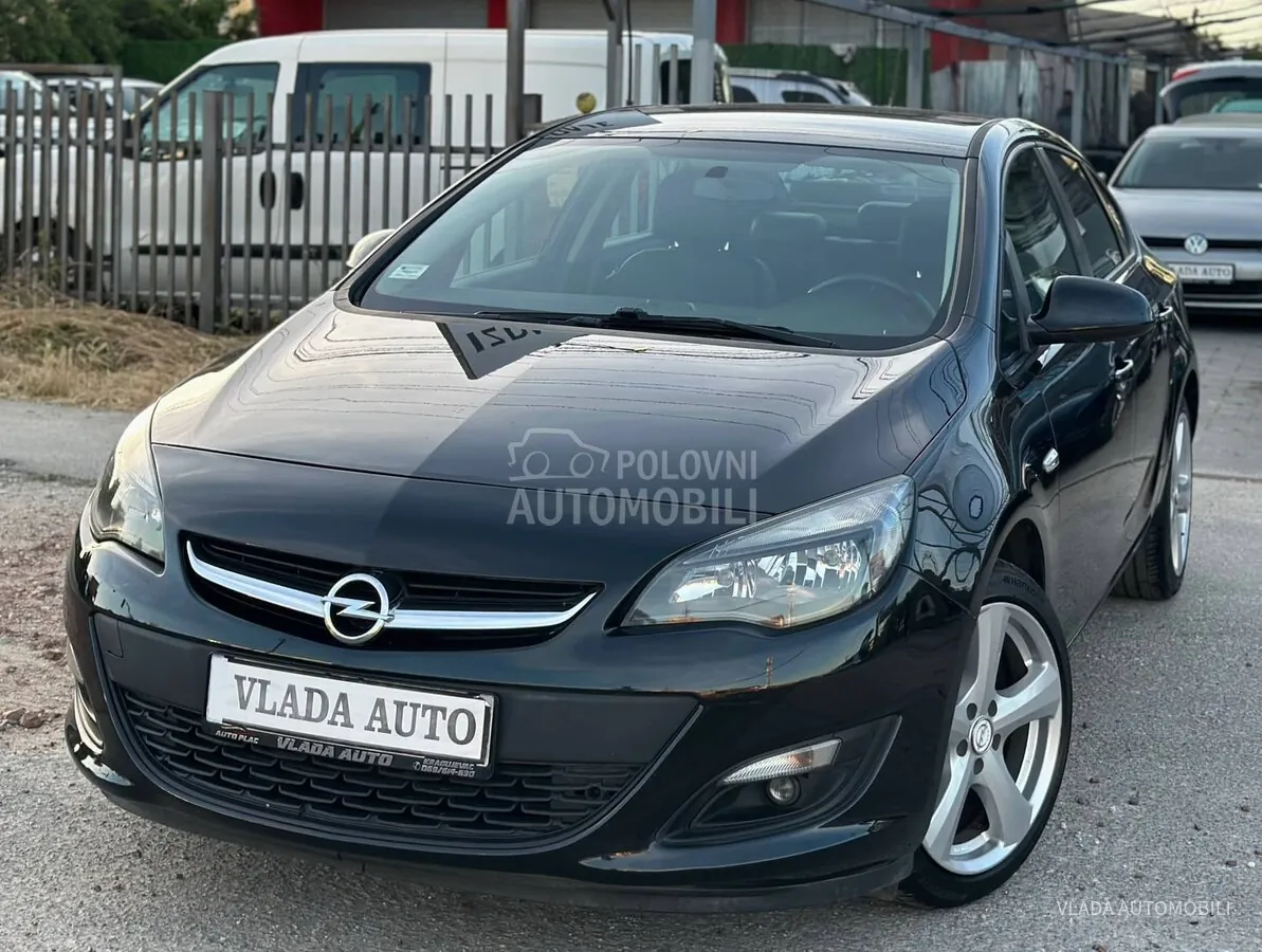 Opel Astra J 2016 photo 2