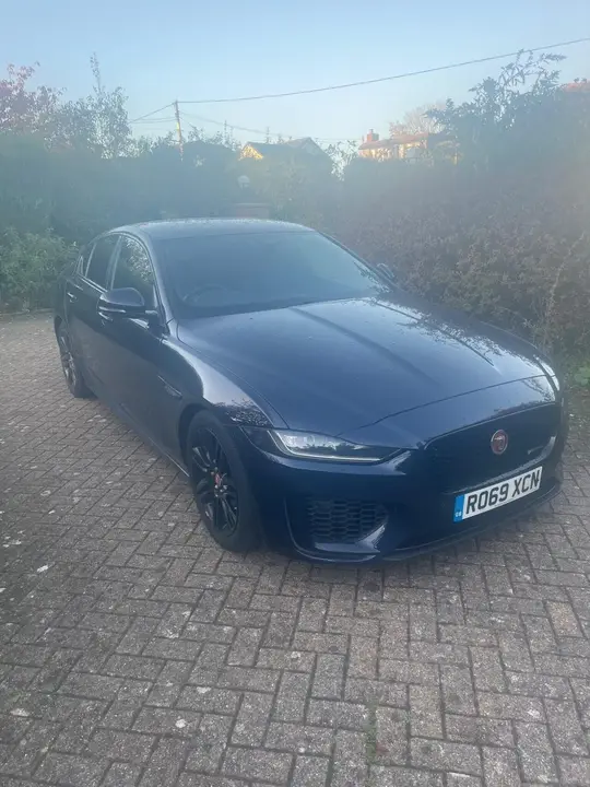 Jaguar Xe