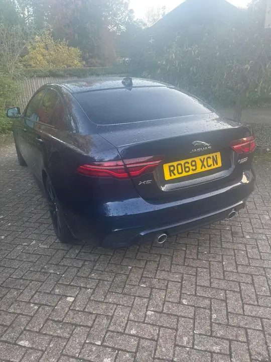 Jaguar Xe 2020 photo 4