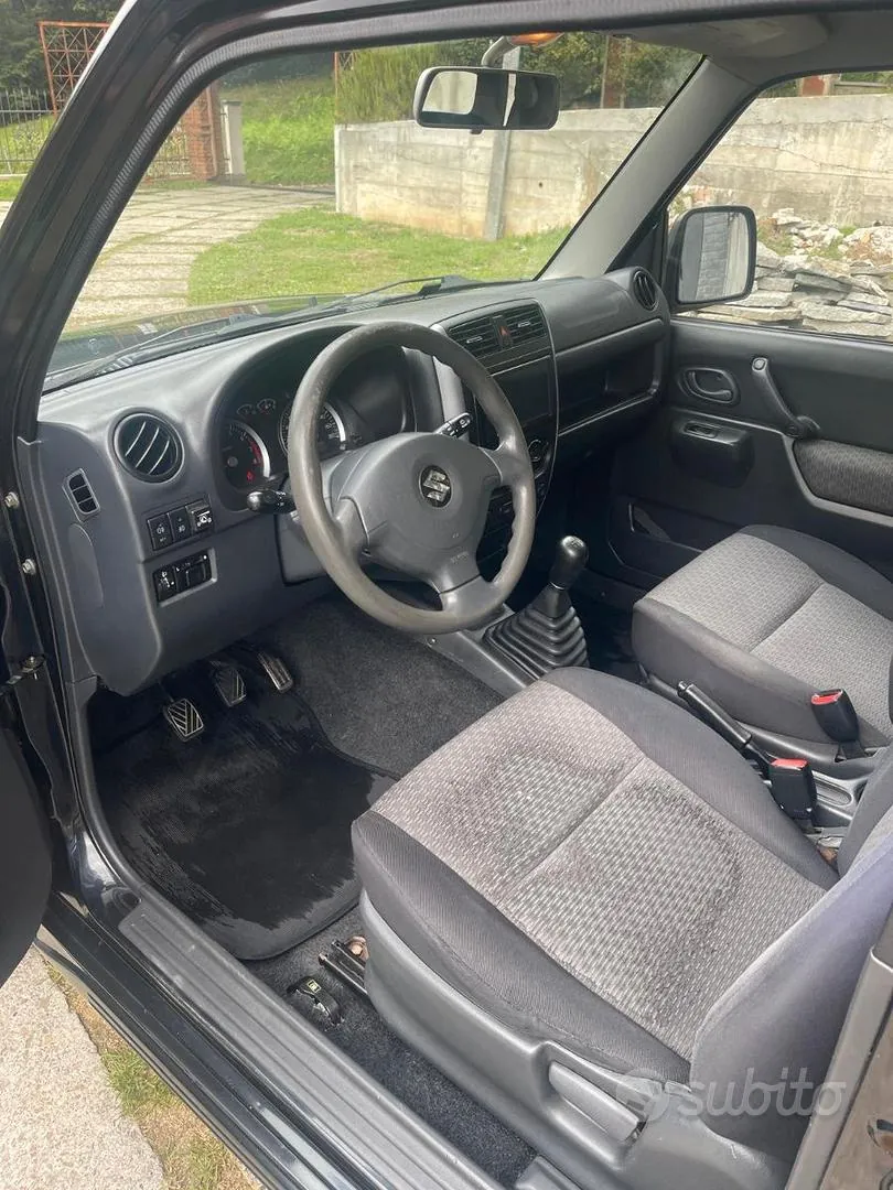Suzuki Jimny 2007 photo 4