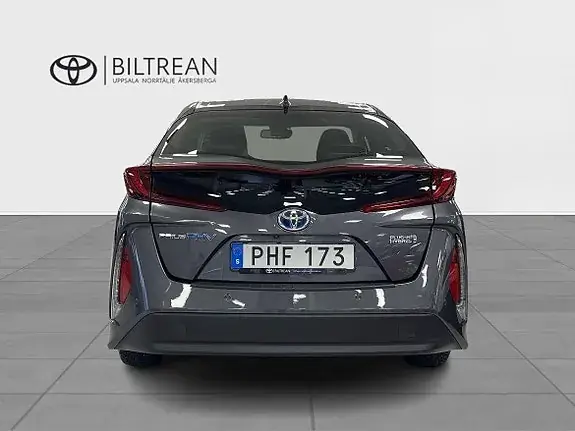 Toyota Prius Plug-In Hybrid 2017 photo 5