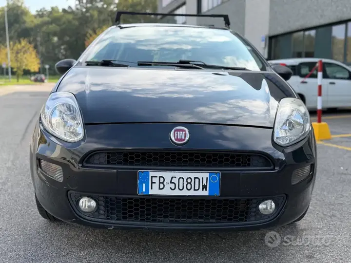 Fiat Punto 2015 photo 2