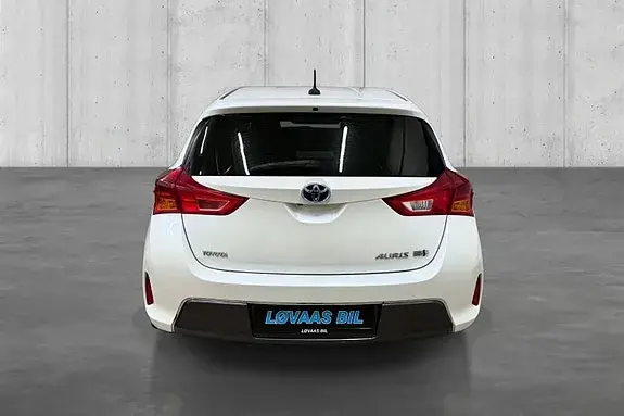 Toyota Auris 2014 photo 5