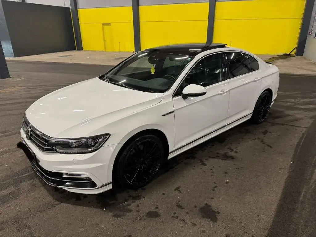 Volkswagen Passat 2015 photo 2