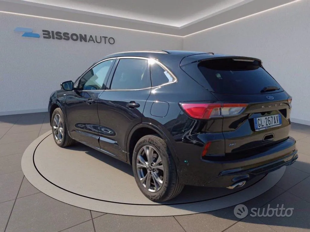 Ford Kuga 2022 photo 3