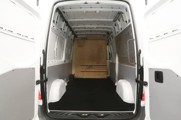 Mercedes-Benz Sprinter 2021 photo 3