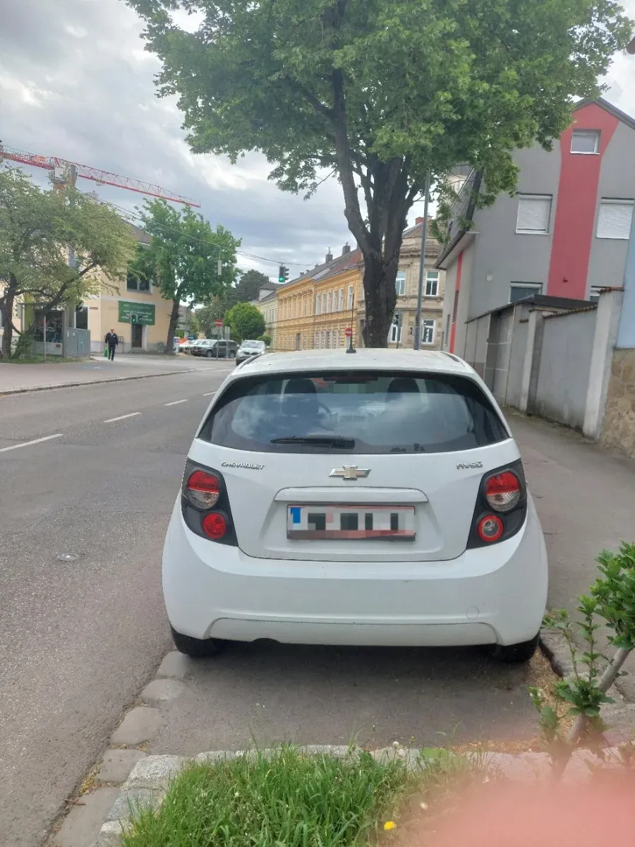 Chevrolet Aveo 2013 photo 3