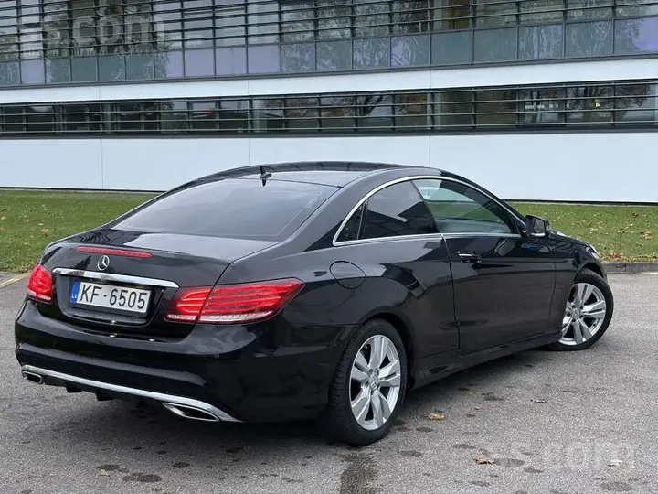 Mercedes-Benz E250 2015 photo 4