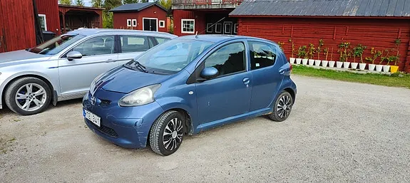 Toyota Aygo 2008 photo 2