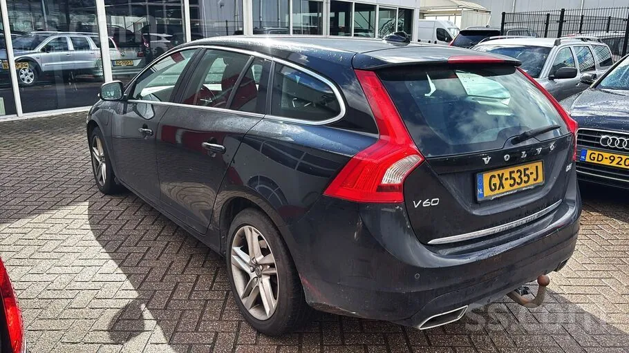 Volvo V60 2015 photo 4