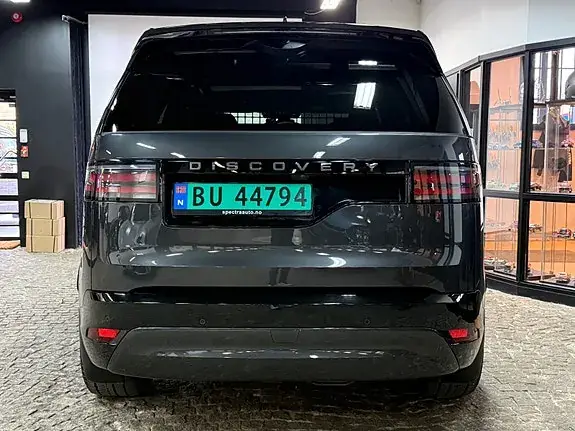Land Rover Discovery 2026 photo 4