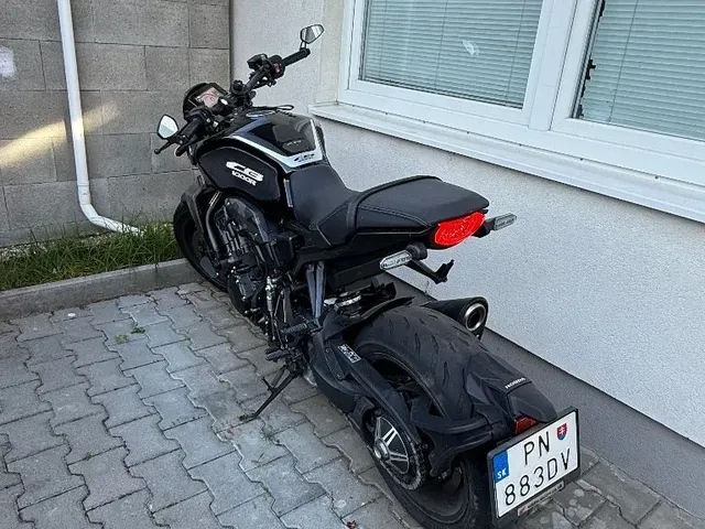 Honda Cb 1000 R 2023 photo 2