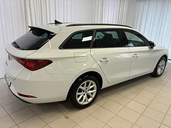 Seat Leon 2024 photo 3