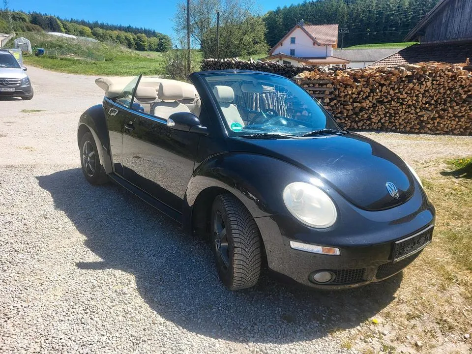 Volkswagen New Beetle Cabrio