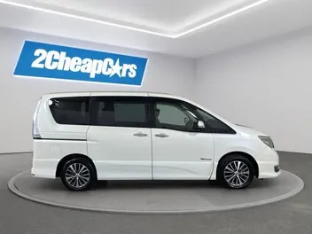 Nissan Serena 2016 photo 5