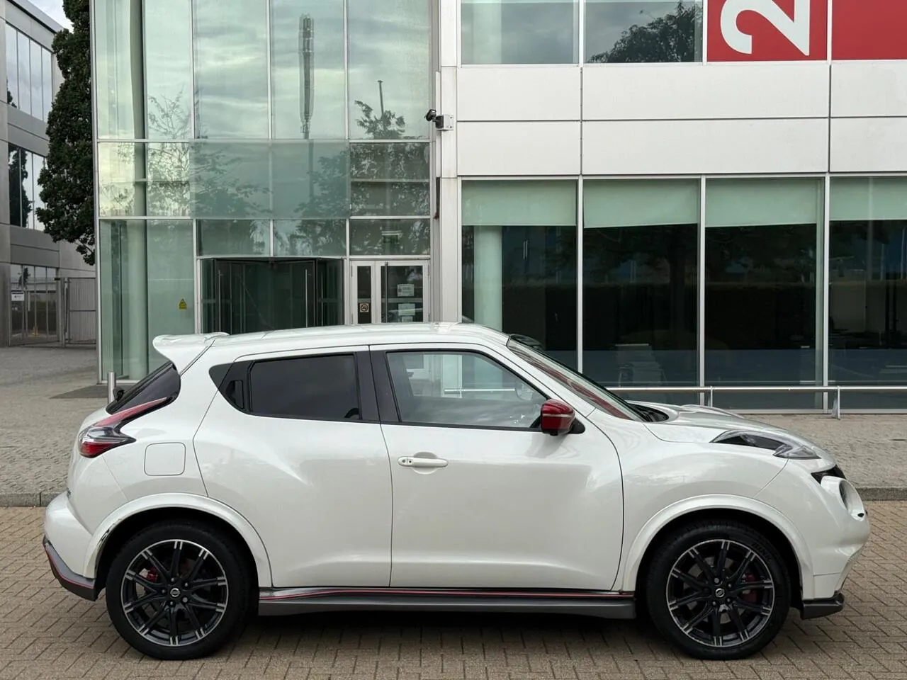 Nissan Juke 2017 photo 4