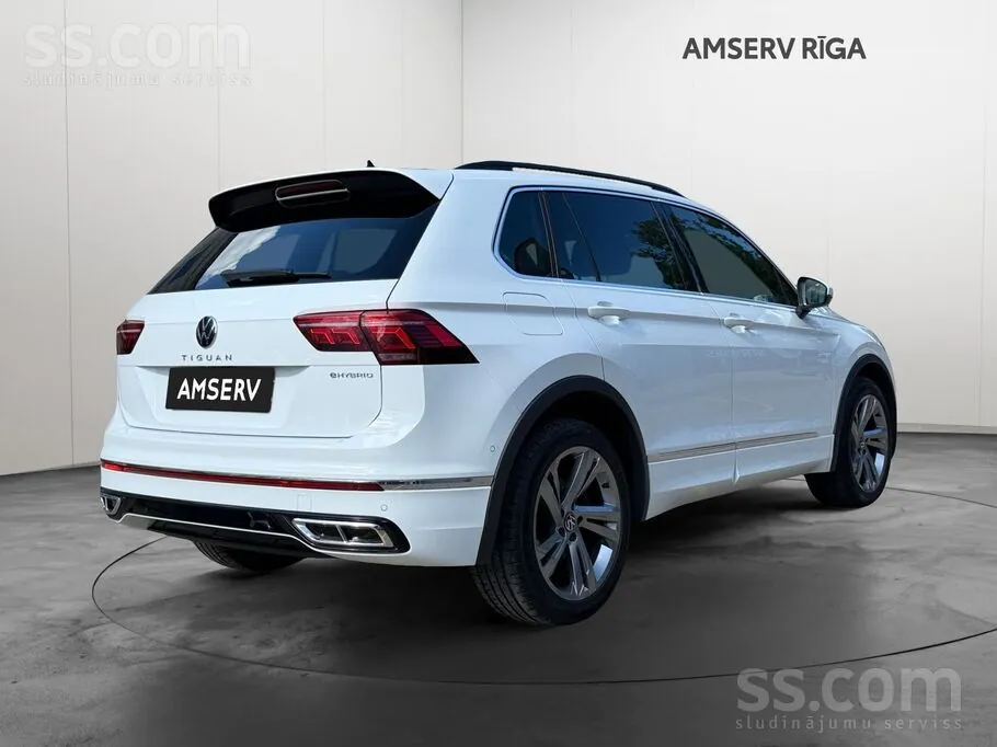Volkswagen Tiguan 2021 photo 2