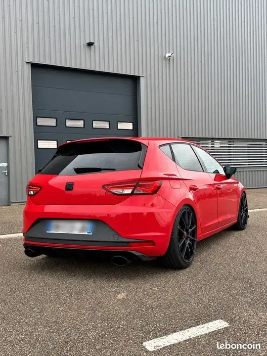 Seat Leon 2014 photo 2
