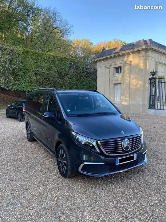 Mercedes-Benz Eqv
