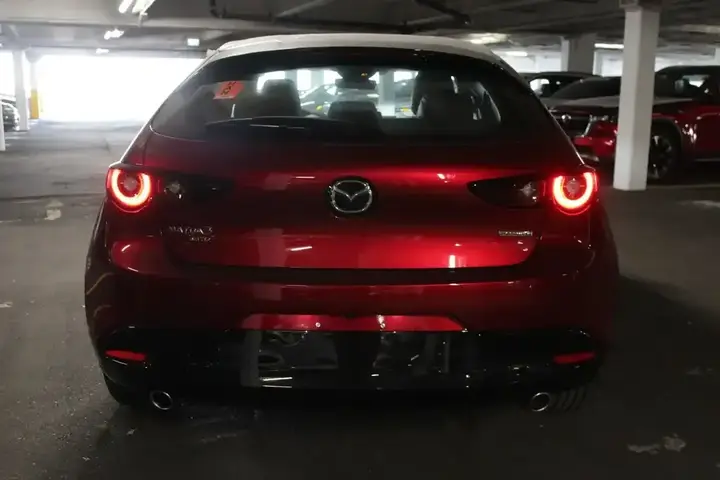 Mazda Mazda3 2026 photo 4