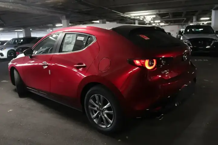Mazda Mazda3 2026 photo 3