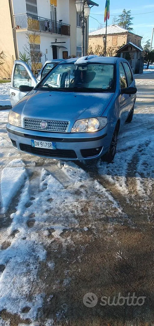 Fiat Punto 2009 photo 4