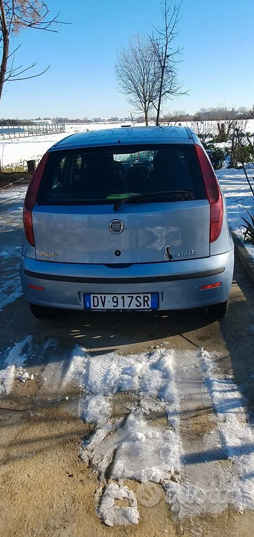 Fiat Punto 2009 photo 5