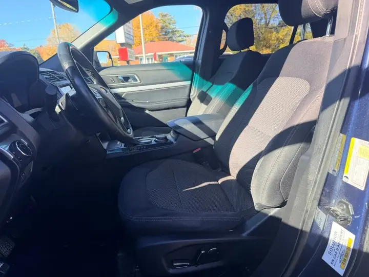 Ford Explorer 2017 photo 5