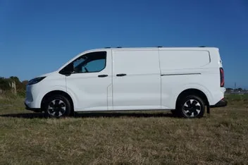 Ford Transit 2026 photo 5