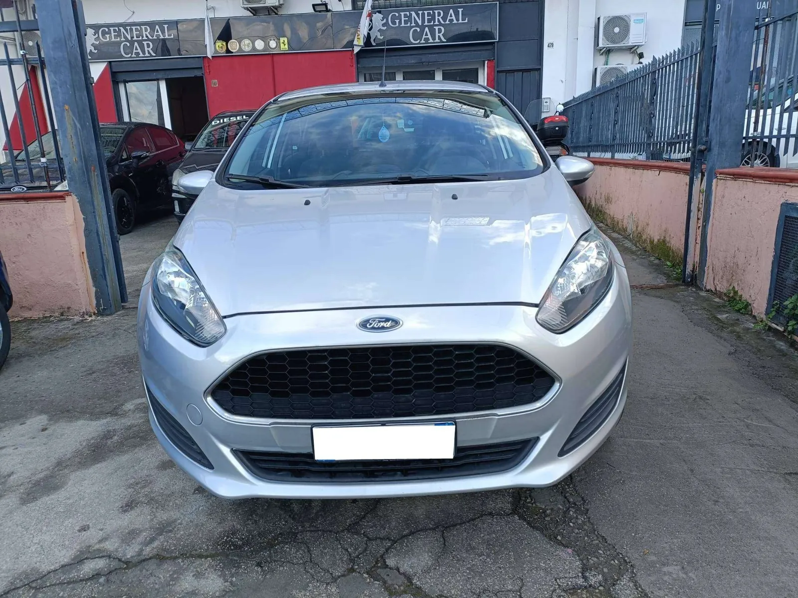 Ford Fiesta 2017 photo 2